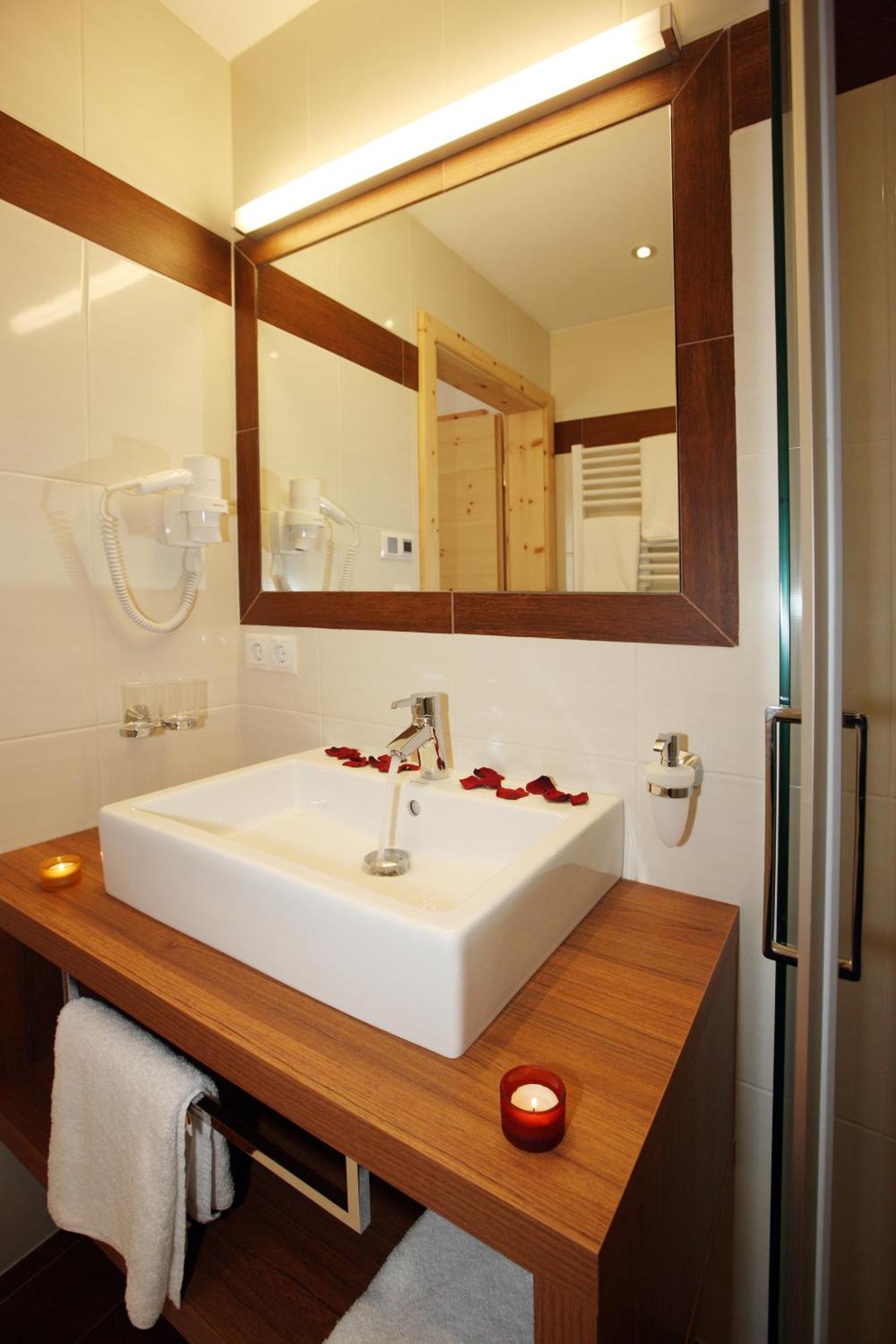 Appartements Alpenkristall ツェル・アム・ツィラー エクステリア 写真