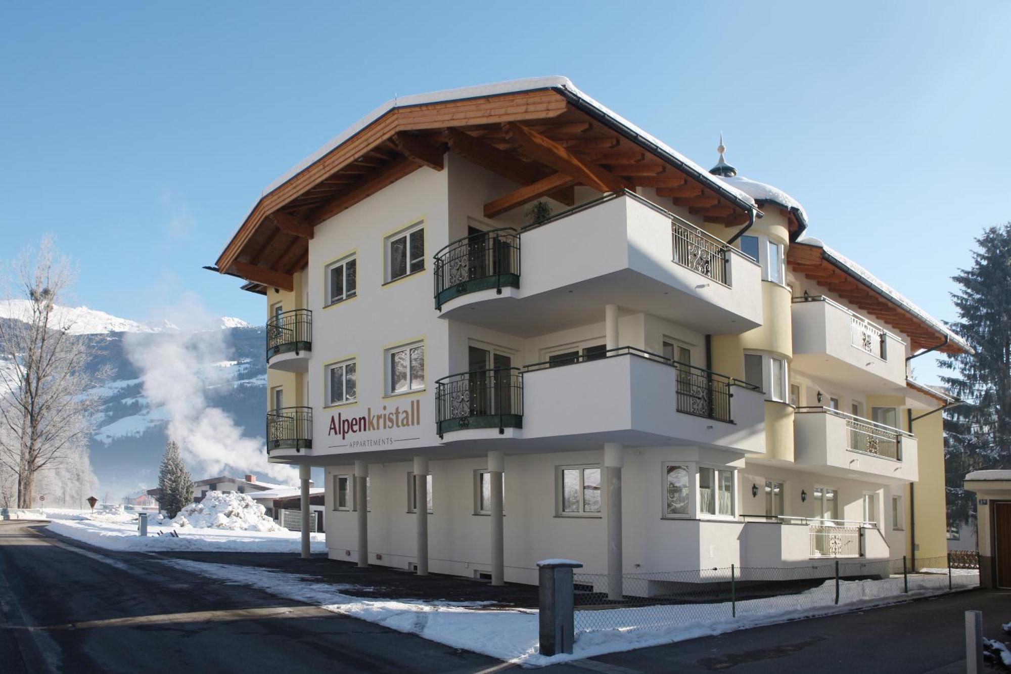 Appartements Alpenkristall ツェル・アム・ツィラー エクステリア 写真
