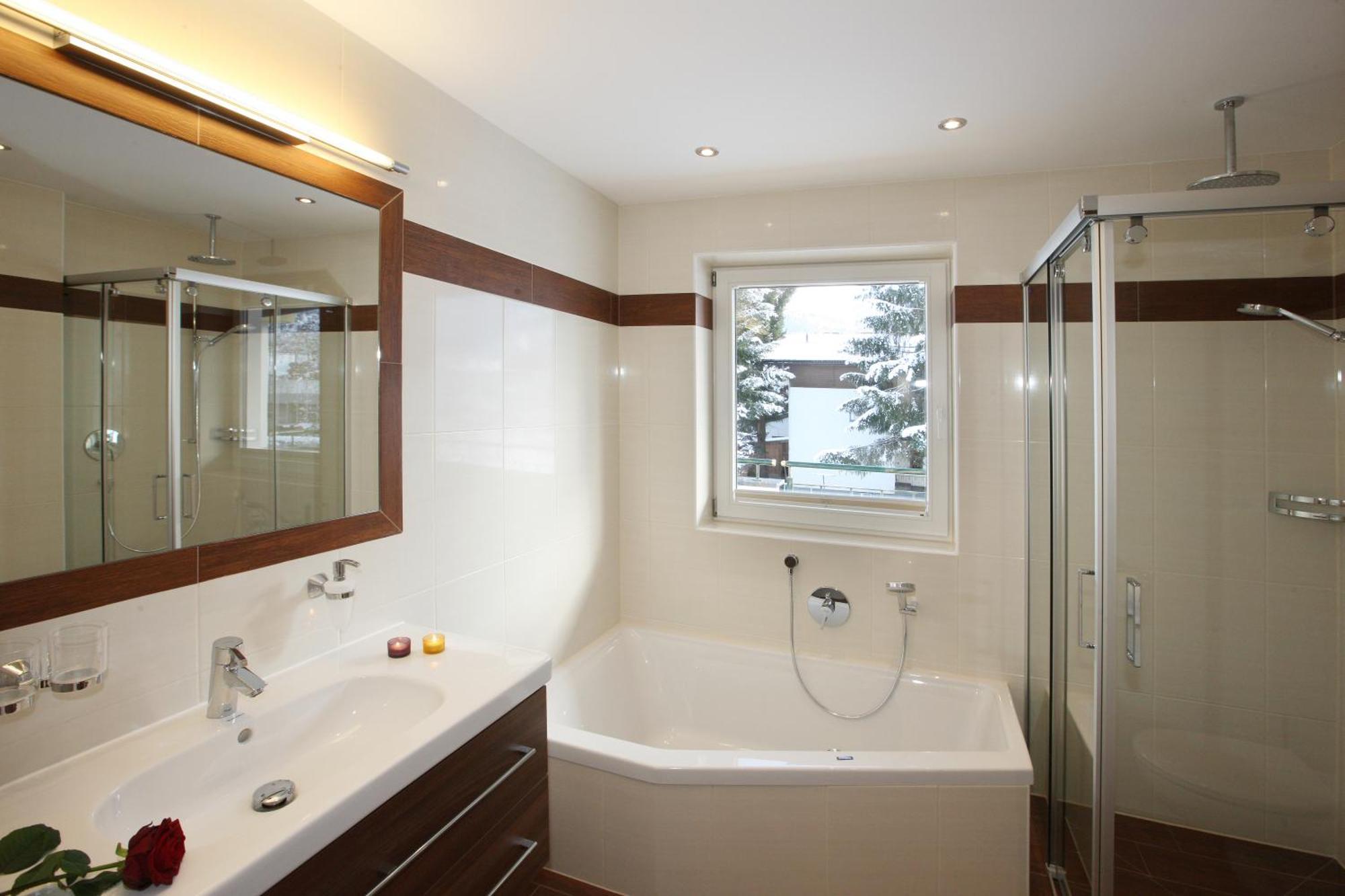 Appartements Alpenkristall ツェル・アム・ツィラー エクステリア 写真